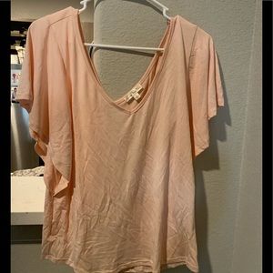 Doubt V-Neck basic pink top with sleeves. Size M.